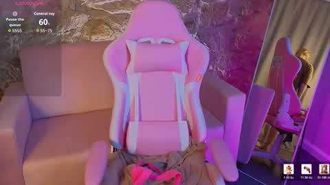 Snapshot of iron_adele chatting on February 3, 2026, 6:40 am Iron Adele online show from February 3, 2026, 6:40 am