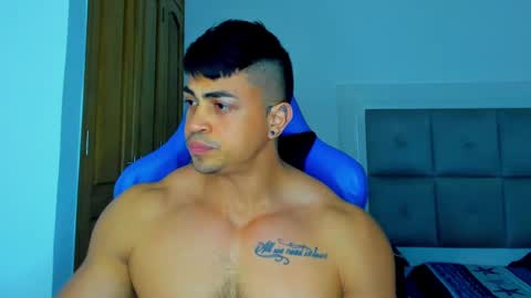 Snapshot of iron_coleman chatting on February 6, 2025, 7:40 pm Iron online show from February 6, 2025, 7:40 pm