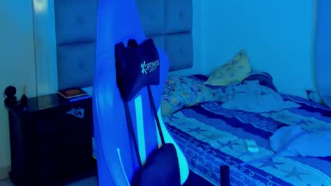 Snapshot of iron_coleman chatting on February 25, 2025, 5:19 am Iron online show from February 25, 2025, 5:19 am