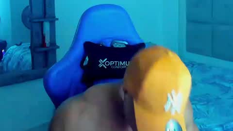 Snapshot of iron_coleman chatting on September 20, 2025, 12:11 am Iron online show from September 20, 2025, 12:11 am