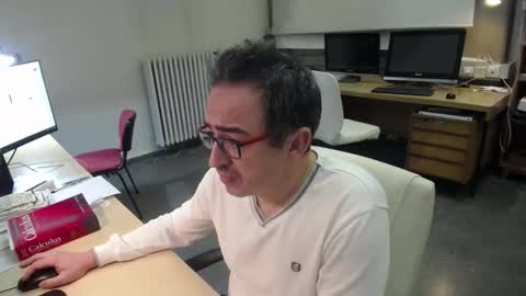 Snapshot of ironchrome chatting on December 18, 2025, 10:32 am IronChrome online show from December 18, 2025, 10:32 am