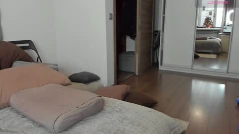 Snapshot of ironhulk22 chatting on January 13, 2025, 11:41 am ironhulk22 online show from January 13, 2025, 11:41 am