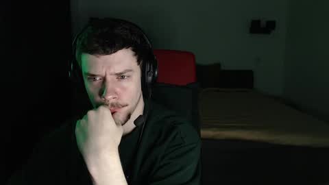 Snapshot of ironthud chatting on February 19, 2025, 9:36 pm Sam online show from February 19, 2025, 9:36 pm