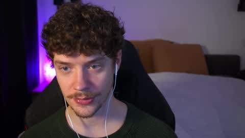 Snapshot of ironthud chatting on October 6, 2025, 4:15 pm Sam online show from October 6, 2025, 4:15 pm