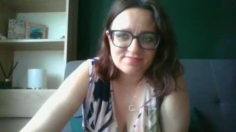 Snapshot of irresistibleparis chatting on June 10, 2026, 5:28 am Paris online show from June 10, 2026, 5:28 am