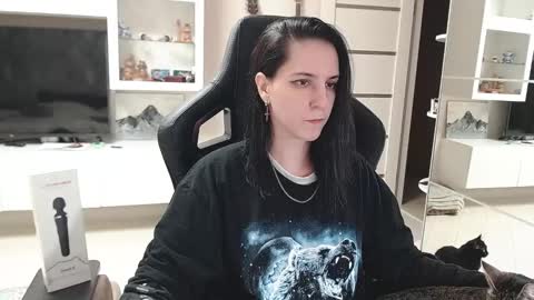 Irwi Tomboy online show from January 17, 2025, 3:32 pm