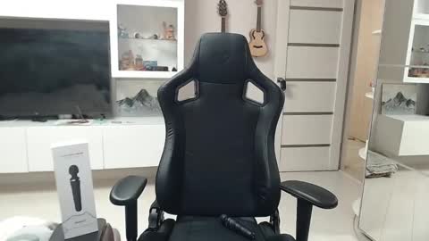 Irwi Tomboy online show from February 8, 2025, 5:18 pm