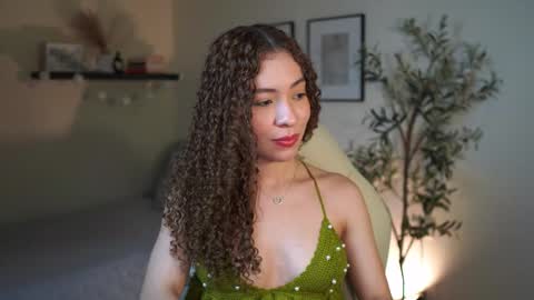 isa_____ online show from March 28, 2026, 10:09 pm