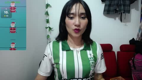 Snapshot of isa_bella___ chatting on December 16, 2024, 3:40 am Isa online show from December 16, 2024, 3:40 am