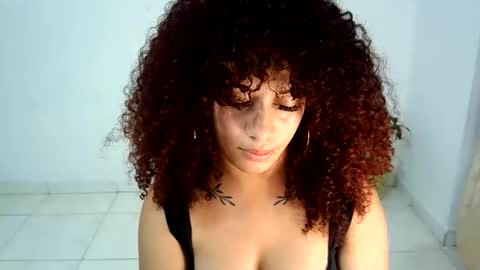isa_bellaxx23 online show from June 3, 2026, 12:57 am