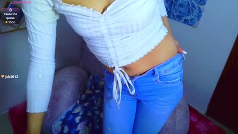 Snapshot of isa_channel chatting on December 22, 2024, 11:09 pm isa online show from December 22, 2024, 11:09 pm