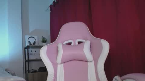 Snapshot of isa_emeralds chatting on September 22, 2025, 10:39 am Isabella online show from September 22, 2025, 10:39 am