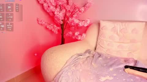    online show from November 23, 2025, 4:18 pm