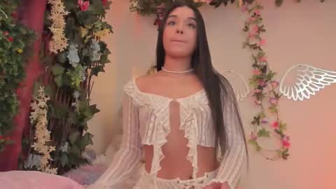 Snapshot of isa_nixon chatting on September 19, 2025, 5:02 pm Isabella online show from September 19, 2025, 5:02 pm