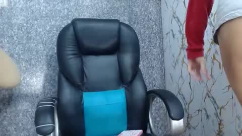 Snapshot of isa_x18 chatting on July 19, 2026, 2:04 am isa_x18 online show from July 19, 2026, 2:04 am