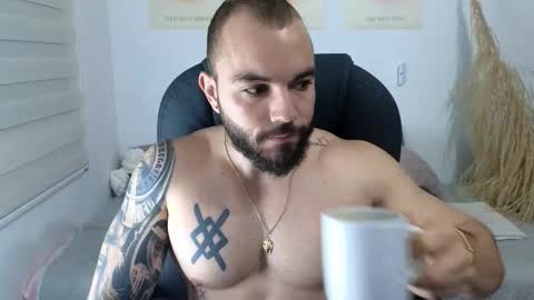 Isaac carter online show from December 2, 2025, 11:04 am