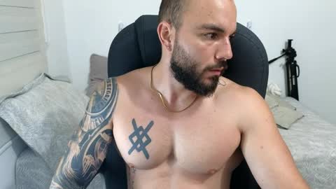 Snapshot of isaac_carter chatting on April 29, 2026, 10:52 am Isaac carter online show from April 29, 2026, 10:52 am