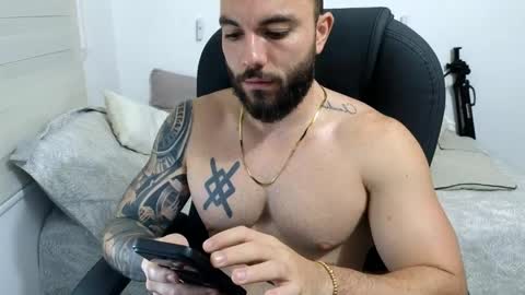 Snapshot of isaac_carter chatting on May 2, 2026, 10:53 am Isaac carter online show from May 2, 2026, 10:53 am