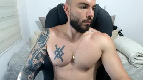 Snapshot of isaac_carter chatting on May 19, 2026, 10:54 am Isaac carter online show from May 19, 2026, 10:54 am