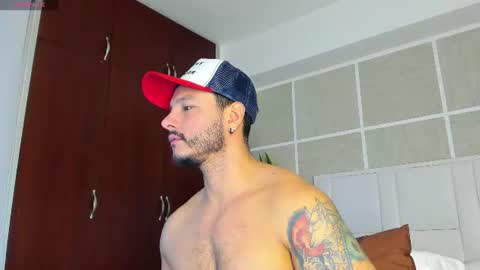 Snapshot of isaacs11 chatting on July 28, 2026, 12:23 pm Isaac Surez online show from July 28, 2026, 12:23 pm