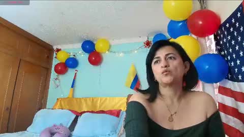 Snapshot of isabeel_sofia01 chatting on June 24, 2026, 6:51 pm Isabeel Sofia online show from June 24, 2026, 6:51 pm