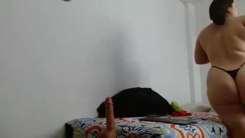 Snapshot of isabel_24_gil chatting on September 21, 2025, 5:36 pm isabel online show from September 21, 2025, 5:36 pm