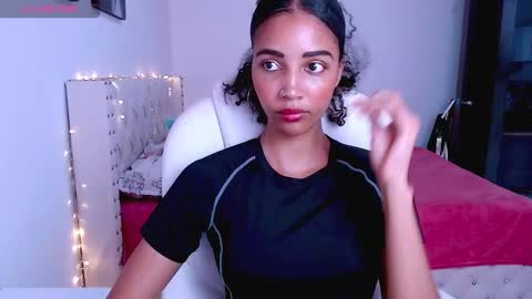 Snapshot of isabel_bailey chatting on February 22, 2026, 6:17 pm isabel online show from February 22, 2026, 6:17 pm