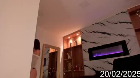 Isabel online show from February 20, 2025, 5:12 am