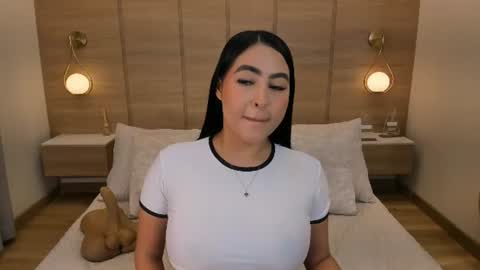 Snapshot of isabel_millher chatting on June 12, 2026, 4:00 am Isa online show from June 12, 2026, 4:00 am