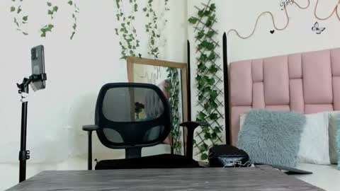 I S A online show from March 17, 2026, 1:58 pm