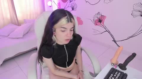 Snapshot of isabela_fiorelli chatting on October 7, 2025, 1:30 pm isabela_fiorelli online show from October 7, 2025, 1:30 pm