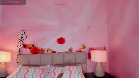 isabelastefano online show from October 31, 2025, 3:29 am