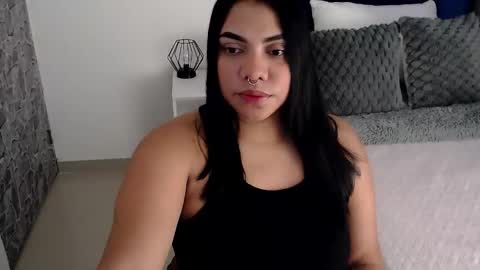 Snapshot of isabelateran chatting on February 5, 2026, 6:23 pm isabelateran online show from February 5, 2026, 6:23 pm