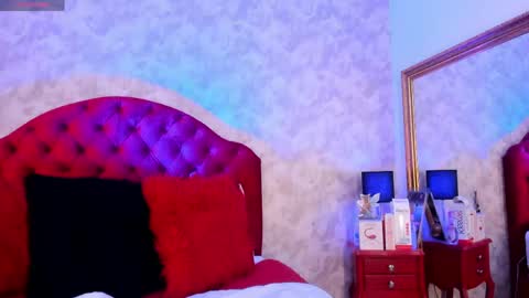 Isabell 13 online show from April 15, 2026, 4:47 pm