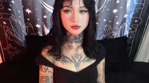 Snapshot of isabella__dark chatting on January 13, 2025, 8:58 pm online show from January 13, 2025, 8:58 pm