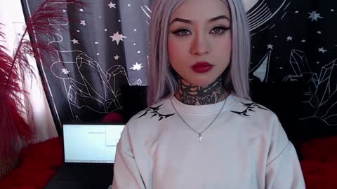 Snapshot of isabella__dark chatting on February 6, 2025, 9:06 pm online show from February 6, 2025, 9:06 pm