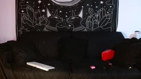 Snapshot of isabella__dark chatting on November 3, 2025, 12:13 am online show from November 3, 2025, 12:13 am