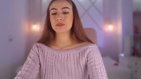 Snapshot of isabella__shine chatting on September 19, 2025, 2:51 pm Isa online show from September 19, 2025, 2:51 pm