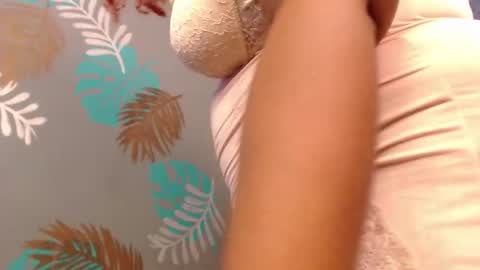 Snapshot of isabella_brown19 chatting on November 1, 2025, 11:01 am ISABELLA online show from November 1, 2025, 11:01 am