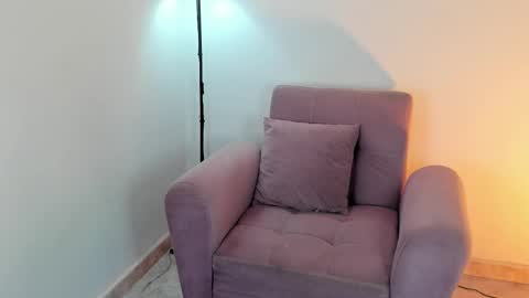 ISABELLA online show from December 2, 2025, 12:38 am