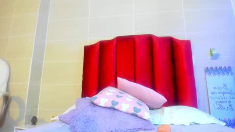isabella montez online show from January 25, 2025, 6:24 pm