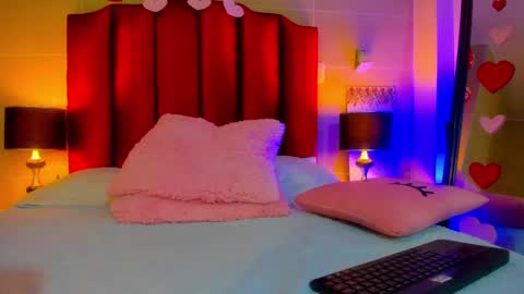 isabella montez online show from February 19, 2025, 3:16 pm