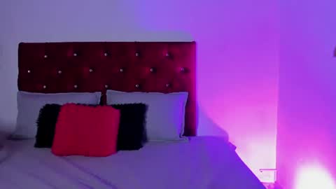 Isabella Moon9 online show from June 27, 2026, 11:37 am
