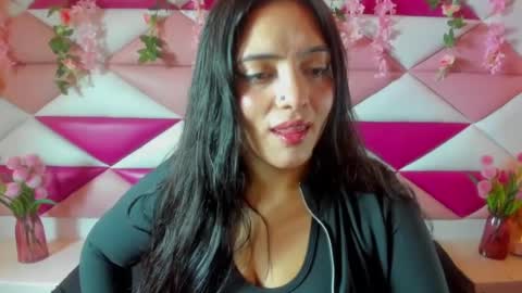Isabella online show from July 2, 2026, 3:34 am