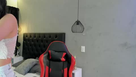 Snapshot of isabella_nowa chatting on February 19, 2026, 11:39 am Isabella Nowa online show from February 19, 2026, 11:39 am