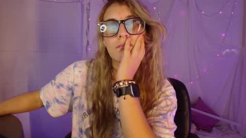 Isabella Rros online show from February 22, 2026, 12:23 am