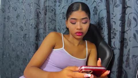 isabella online show from March 26, 2026, 1:55 am
