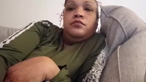 Isabella online show from March 16, 2026, 5:44 am