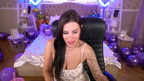 Snapshot of isabellafoxyy chatting on January 10, 2025, 4:51 pm Marina online show from January 10, 2025, 4:51 pm