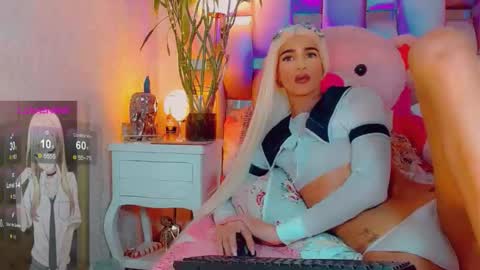 isabellagirs online show from June 1, 2026, 9:44 am